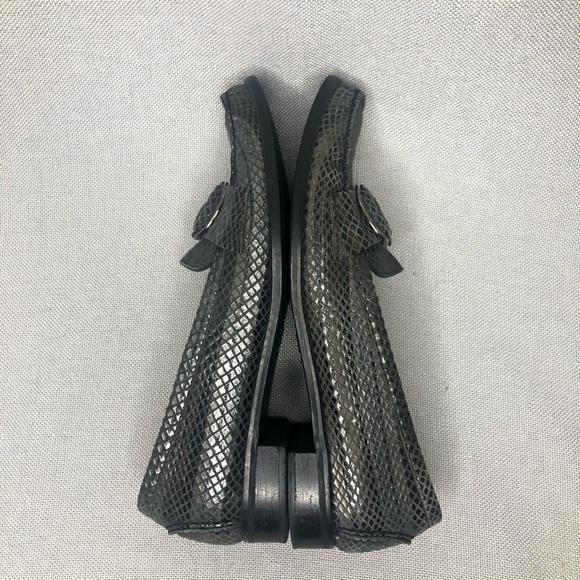 Stuart Weitzman gray buckle loafers, size 7.5 - Picture 7 of 9